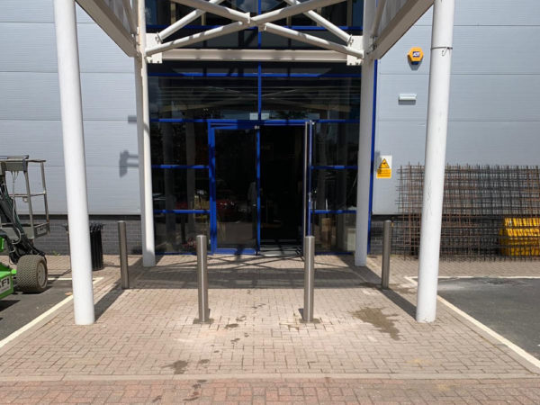 fixed-bollards